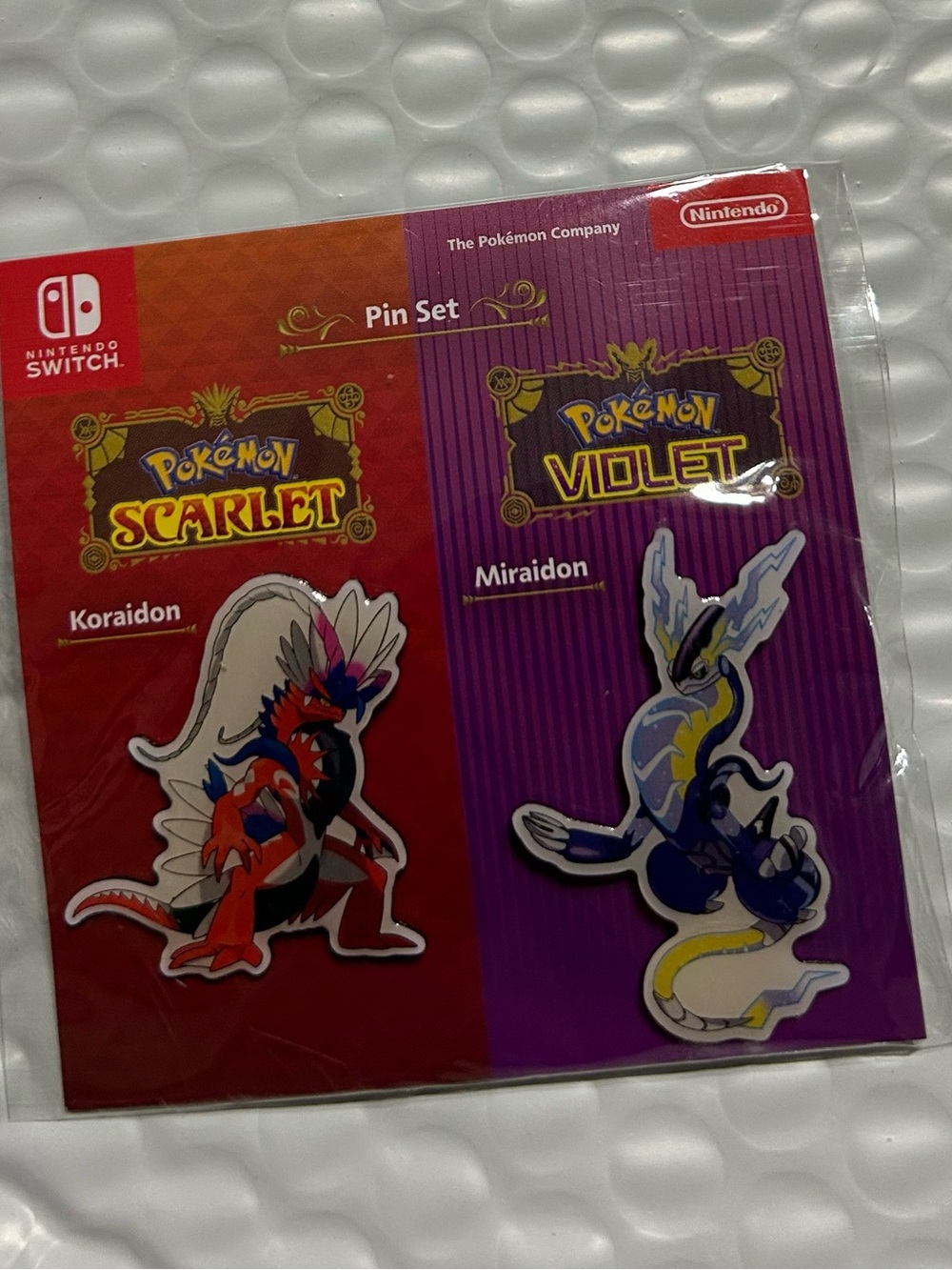 Nintendo Switch Pokemon Scarlet and Pokemon Violet Pin Set